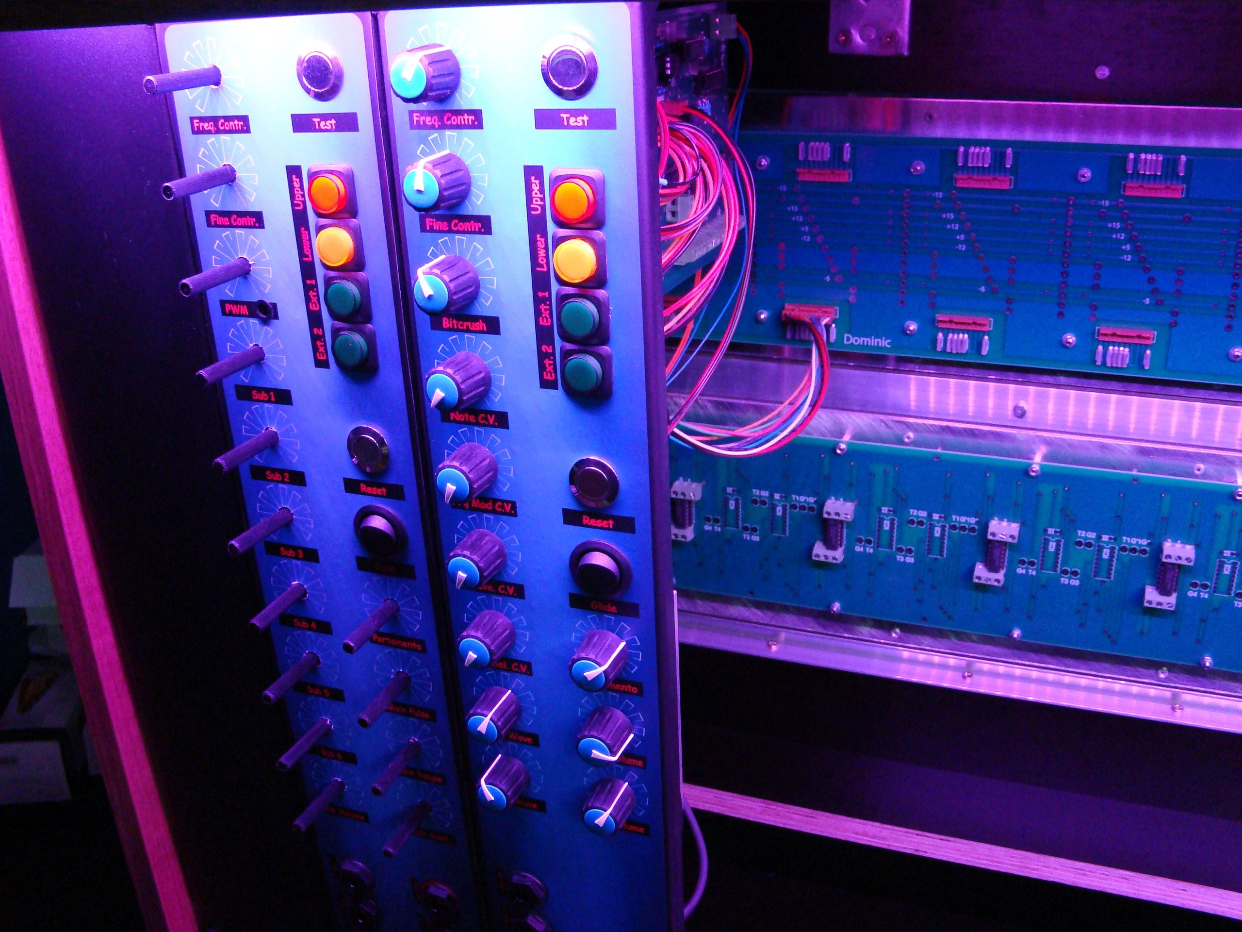 RGBWW premium led strip per meter inclusief controller en voeding 1-10 meter